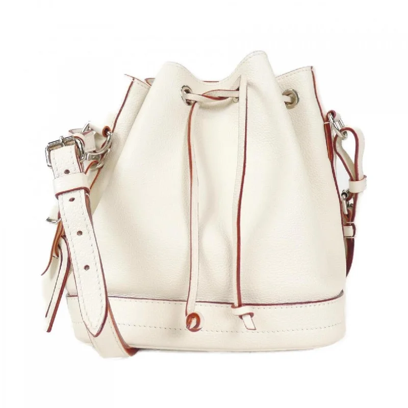 Ladies Louis Vuitton Petite Malle bags in a pastel color for a soft lookLouis Vuitton Herit Noe M42612 Shoulder Bag