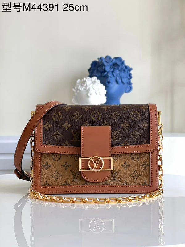 Ladies Louis Vuitton Capucines bags with a detachable shoulder strapBoldCollect - LOUIS VUITTON BAGS - 869