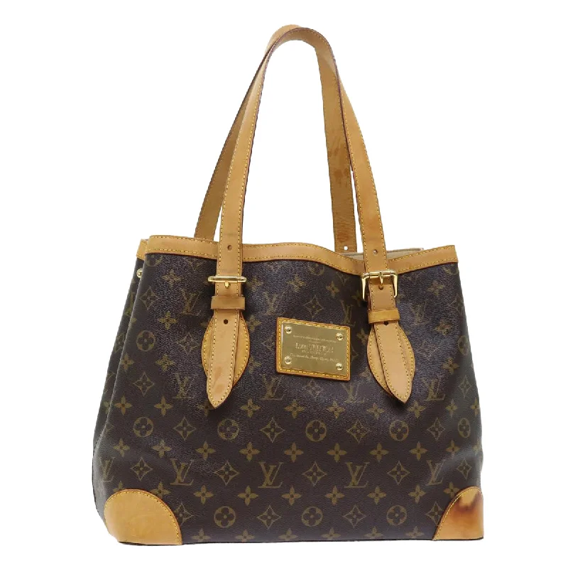 Louis Vuitton Speedy bags in monogram canvas for a classic lookLouis Vuitton Hampstead Mm Hand Bag Lv