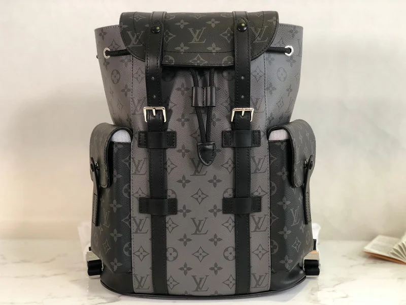 Ladies Louis Vuitton Capucines bags with a detachable shoulder strapBoldCollect - LOUIS VUITTON Bags - 916