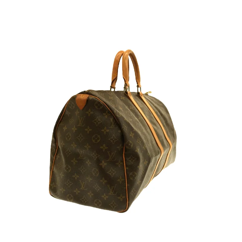 Ladies Louis Vuitton Petite Malle bags in a pastel color for a soft lookLouis Vuitton Monogram Keepall 50 (SHG-36872)