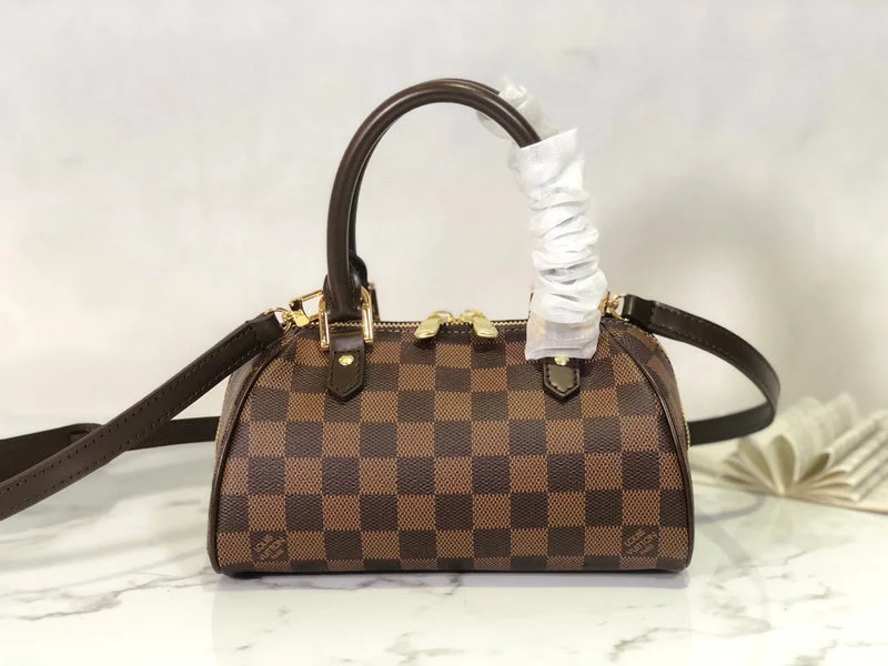 Louis Vuitton backpacks with a padded laptop compartment for travelBoldCollect - LOUIS VUITTON Bags - 922