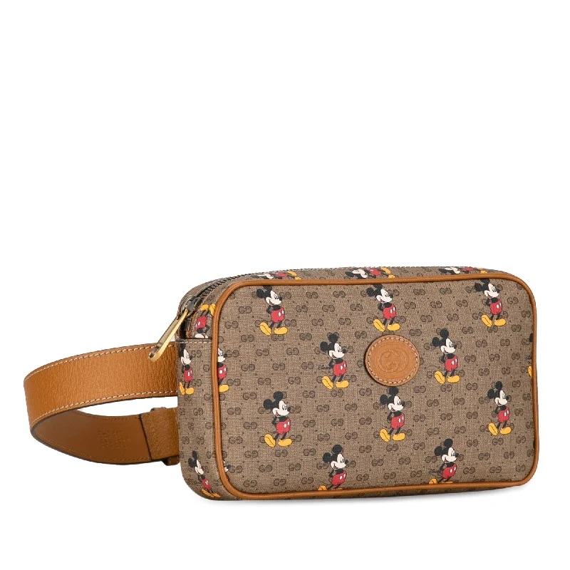 Women Gucci bags with a magnetic snap closure for easy accessGucci GG Supreme Mickey Mouse Belt Bag GgHCh9)