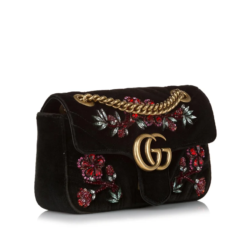 Ladies Gucci shoulder bags with a magnetic - closure flapGucci Mini GG Marmont Matelasse Velvet Crossbody Bag (32618)