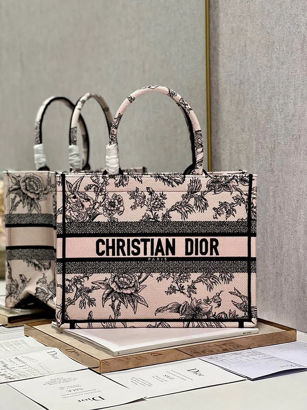 Christian Dior Saddle bags with a patent leather finish for a shiny lookBC - Dior Bags - 1809