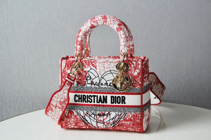 Luxury Christian Dior crossbody bags with a chain - link strapChristian Dior Bags - 5081