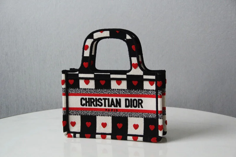 Trendsetting Christian Dior crossbody bags with a colorful strapChristian Dior Bags - 5262