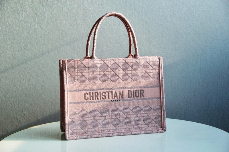 Christian Dior handbags with a back - pocket for quick storageChristian Dior Bags - 5276