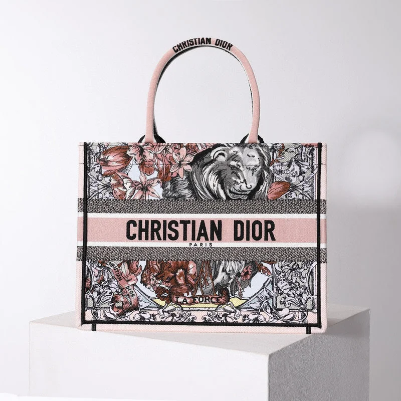 Christian Dior handbags with a removable shoulder strap for versatilityChristian Dior Bags - 5286