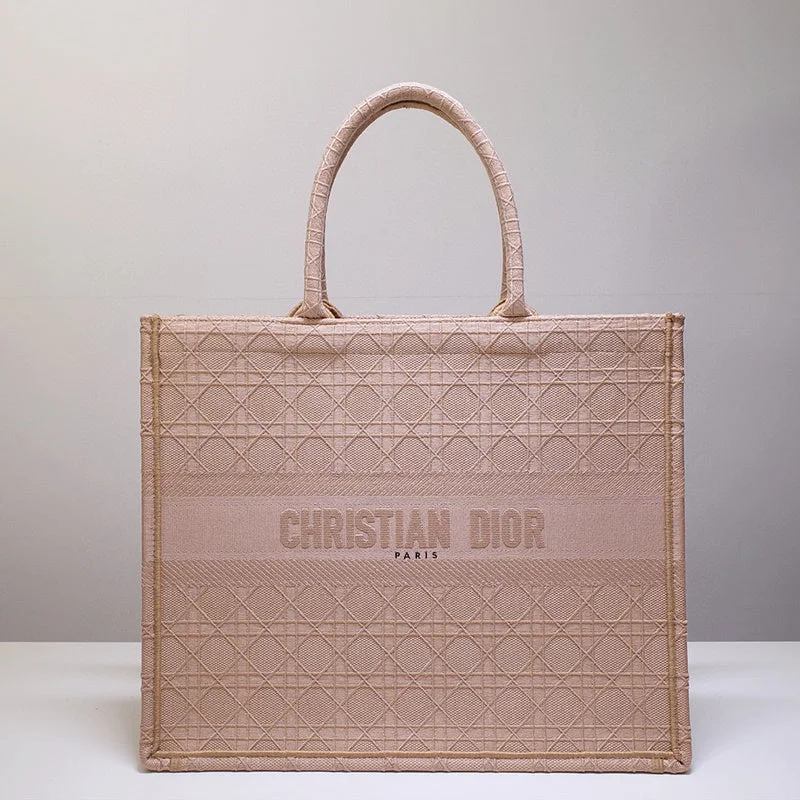 Christian Dior bags with a detachable coin purse insideChristian Dior Bags - 5289