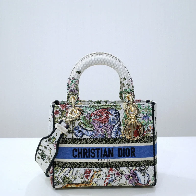 Luxury Christian Dior crossbody bags with a chain - link strapChristian Dior Bags - 5401