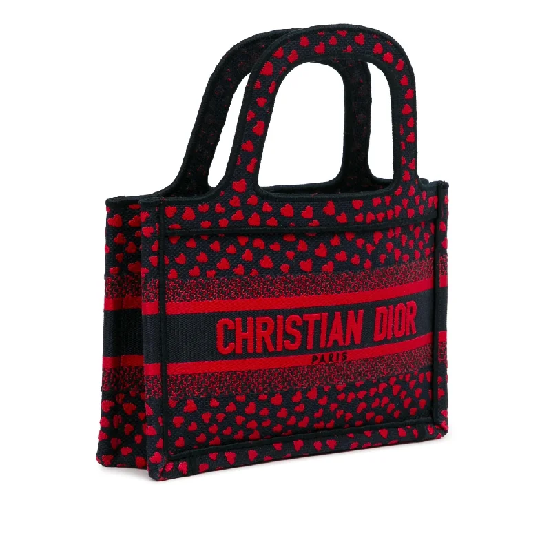 High - fashion Christian Dior bags with a geometric patternDior Mini Pop Heart I Love Paris Book Tote (1WbMpp)