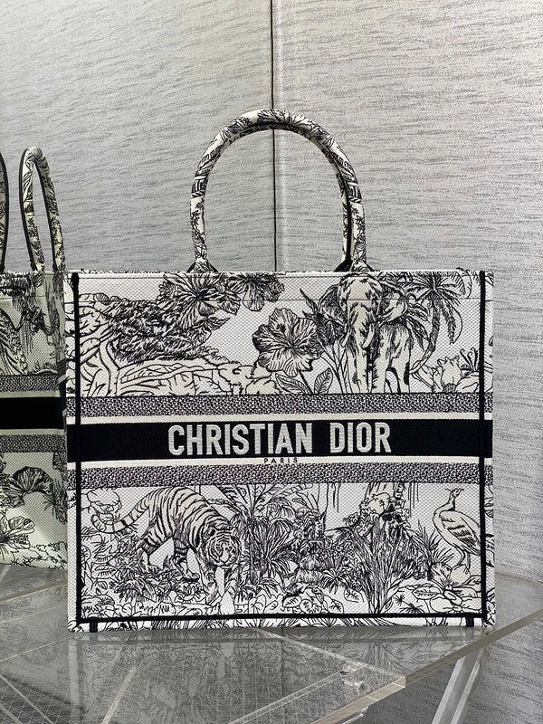 Christian Dior crossbody bags with a front - flap pocket for easy accessWF - Dior Bags - 029